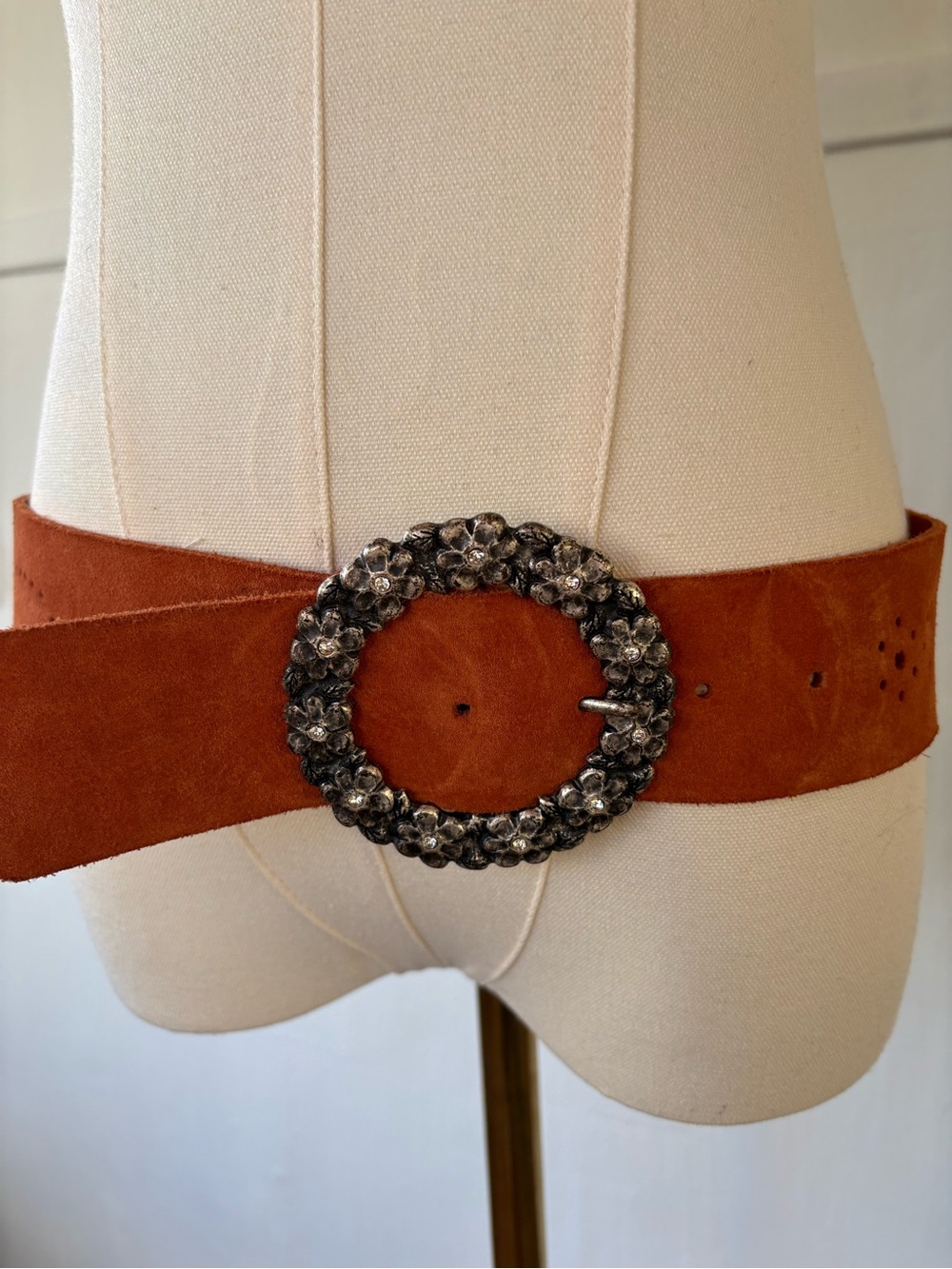 Buffalo David Bitton Rust Suede Wide Belt with Floral Round Silver Buckle